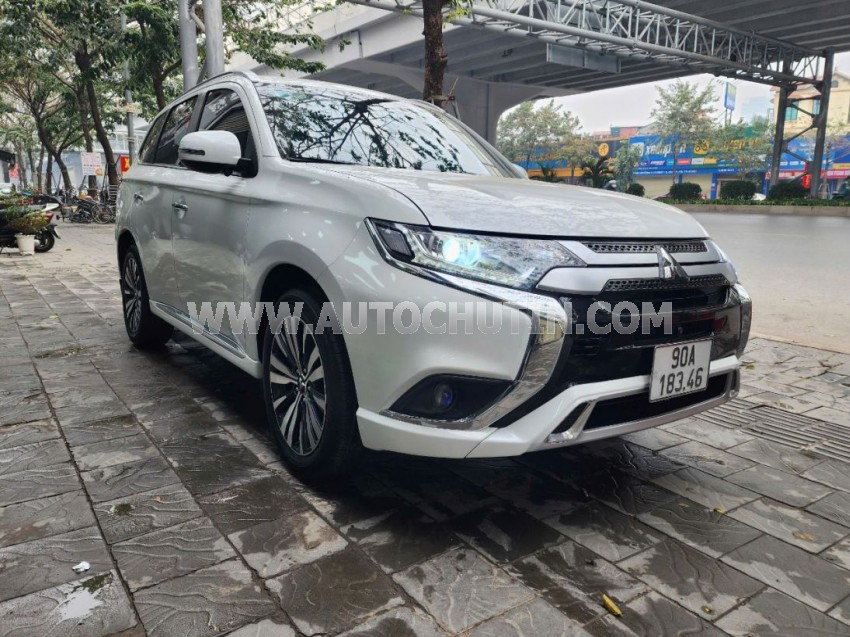 Mitsubishi Outlander 2.0 CVT 2022