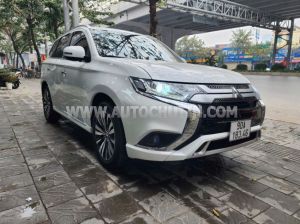 Xe Mitsubishi Outlander 2.0 CVT 2022