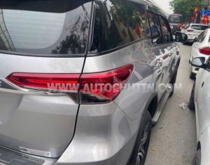 Xe Toyota Fortuner 2.4G 4x2 AT 2021
