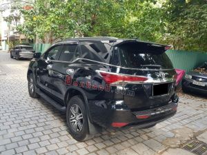 Xe Toyota Fortuner 2.7V 4x2 AT 2017