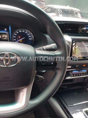 Xe Toyota Fortuner 2.4L 4x2 AT 2024