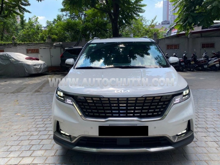 Kia Carnival Signature 2.2D