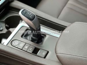 Xe VinFast Lux A 2.0 Base 2.0 AT 2020